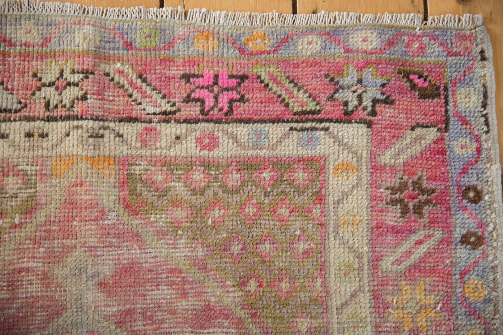 2.5x4 Vintage Distressed Oushak Rug