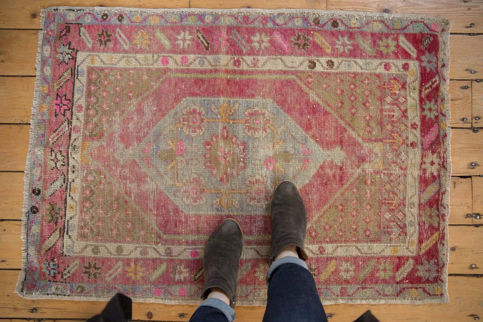 2.5x4 Vintage Distressed Oushak Rug