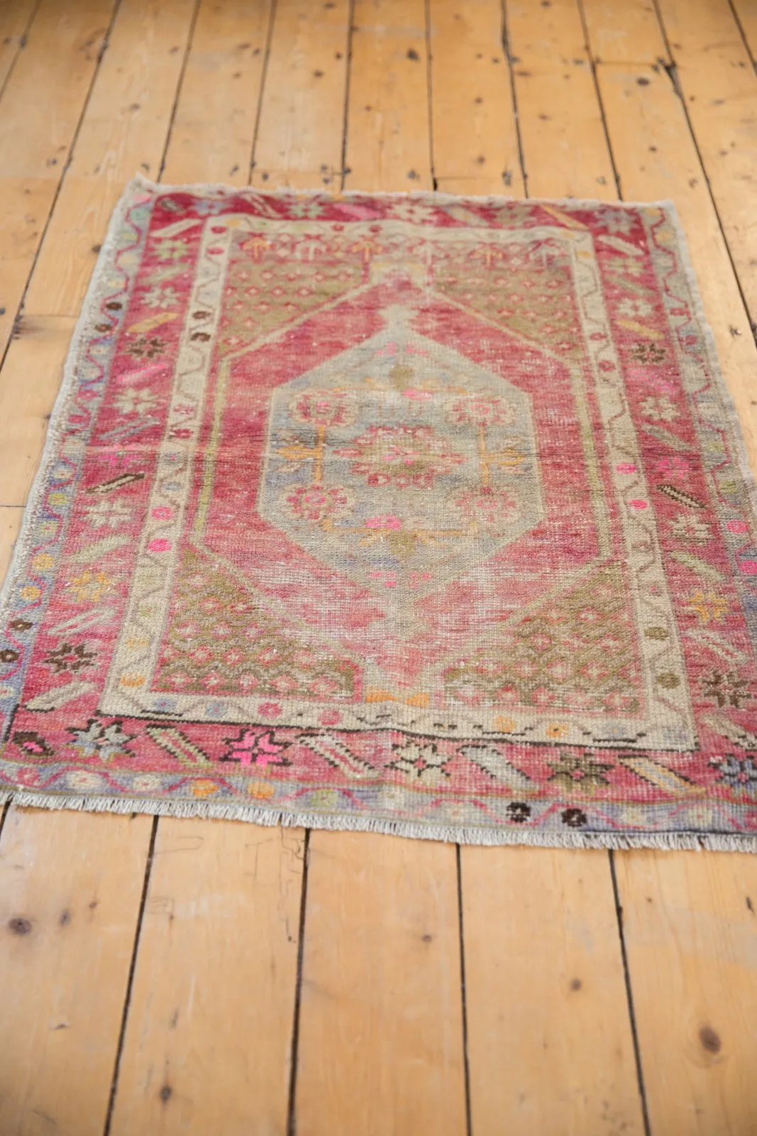 2.5x4 Vintage Distressed Oushak Rug