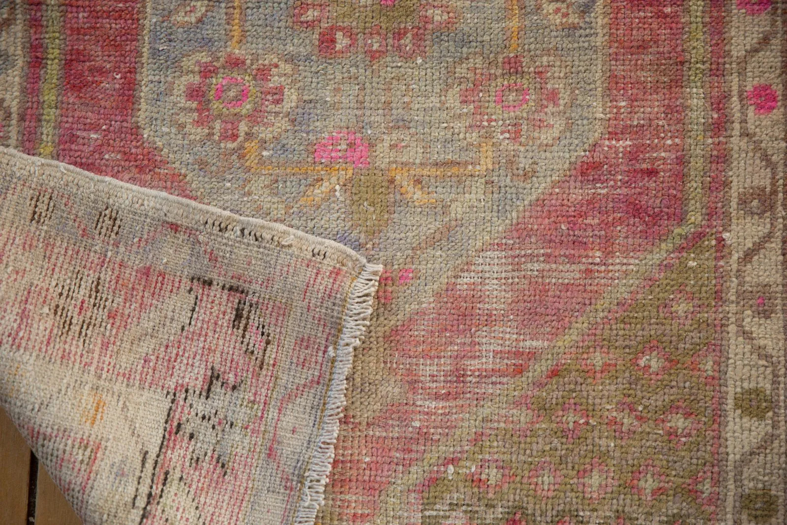 2.5x4 Vintage Distressed Oushak Rug