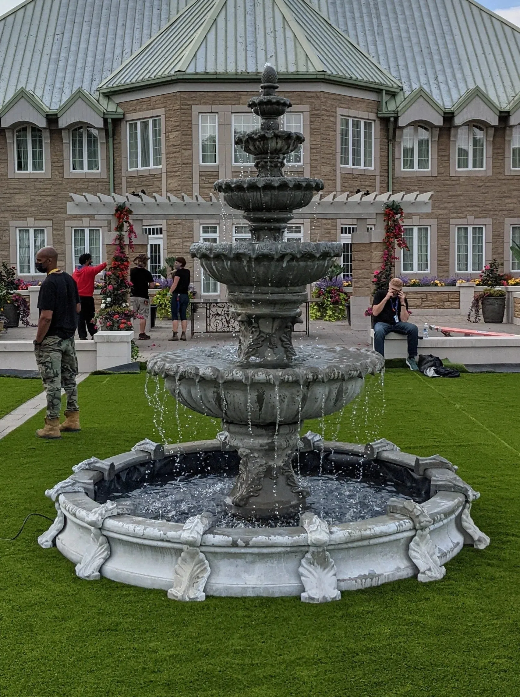 5 Tier Fleur Fountain with Basin