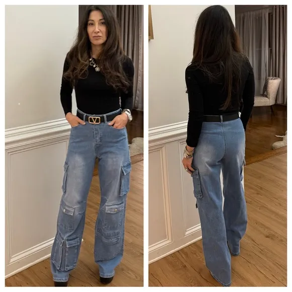 Chic Light Wash Wide Leg Jeans  With Cargo Pockets Detail
