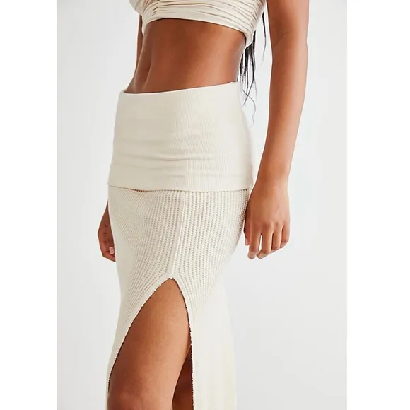 Free People • FP One | Waffle Knit Pari Midi Skirt || Medium
