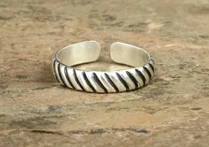 Grooved Sterling Silver Toe Ring with Dark Patina