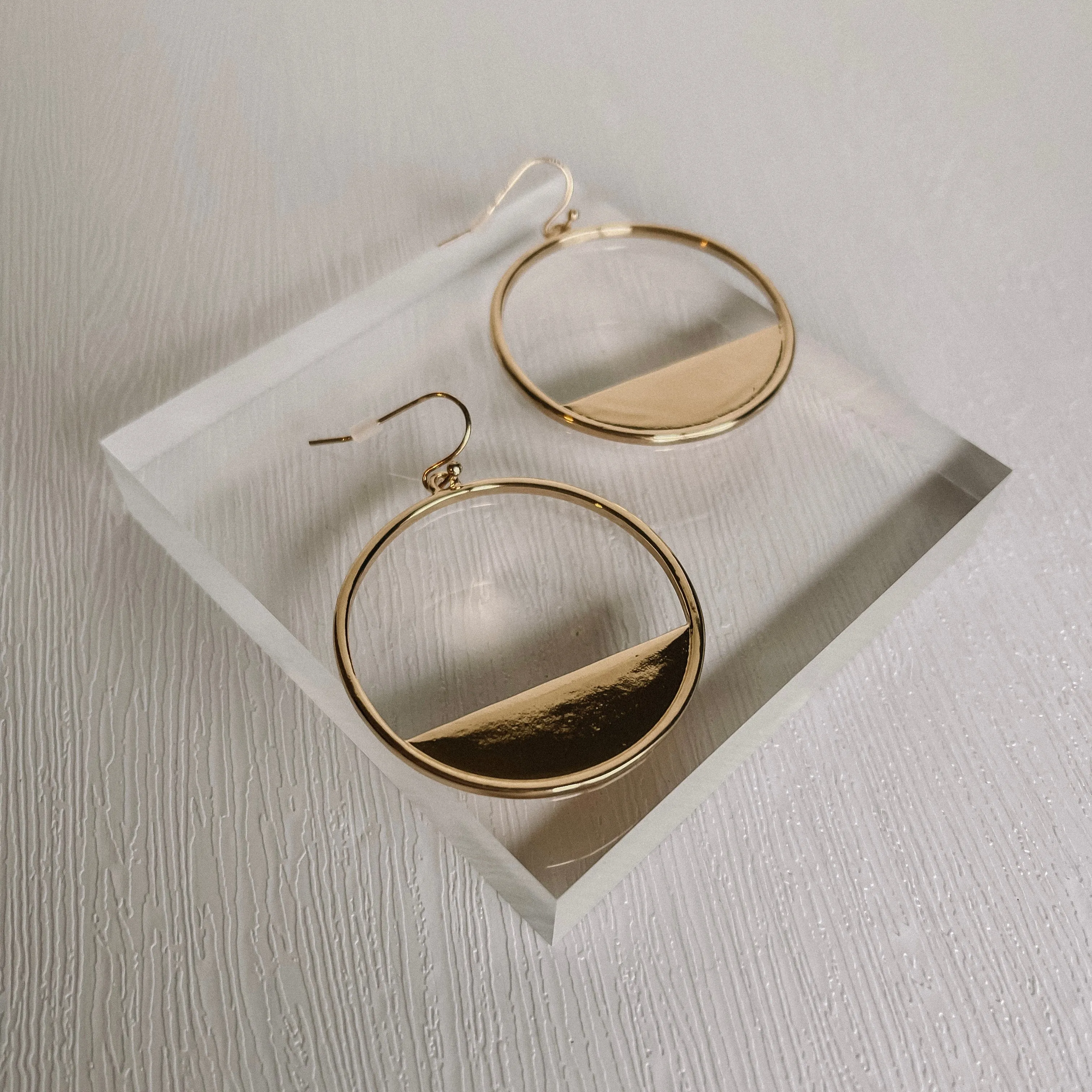 Hoop Earrings (2 Colors)