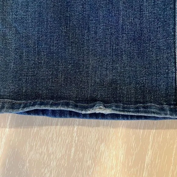 Joe’s Stretchy Boot Cut Jeans Size 31