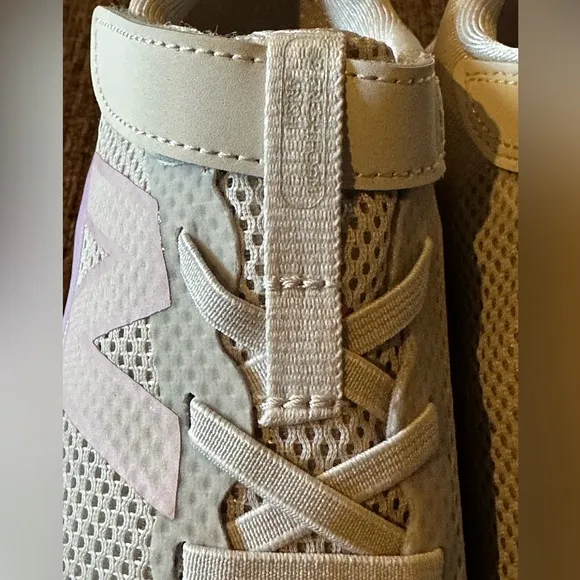 NEW BALANCE toddler Fresh Foam Arishi v4 Bungee Lace with Top Strap
