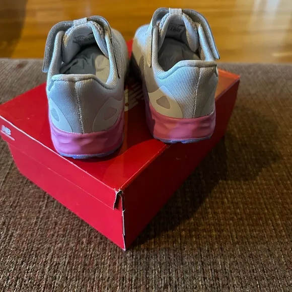 NEW BALANCE toddler Fresh Foam Arishi v4 Bungee Lace with Top Strap