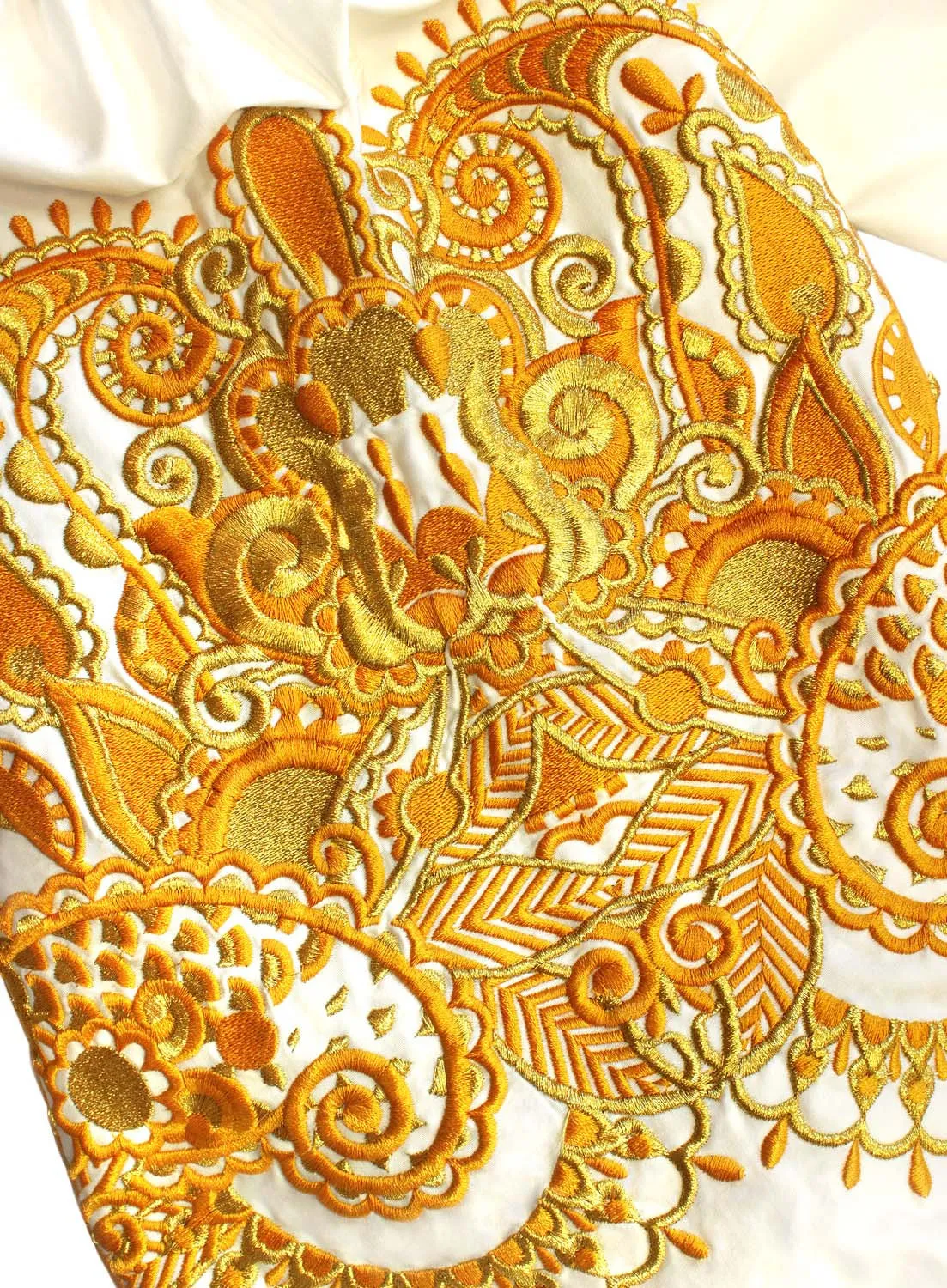 Off-white cotton Kaftan with embroidery