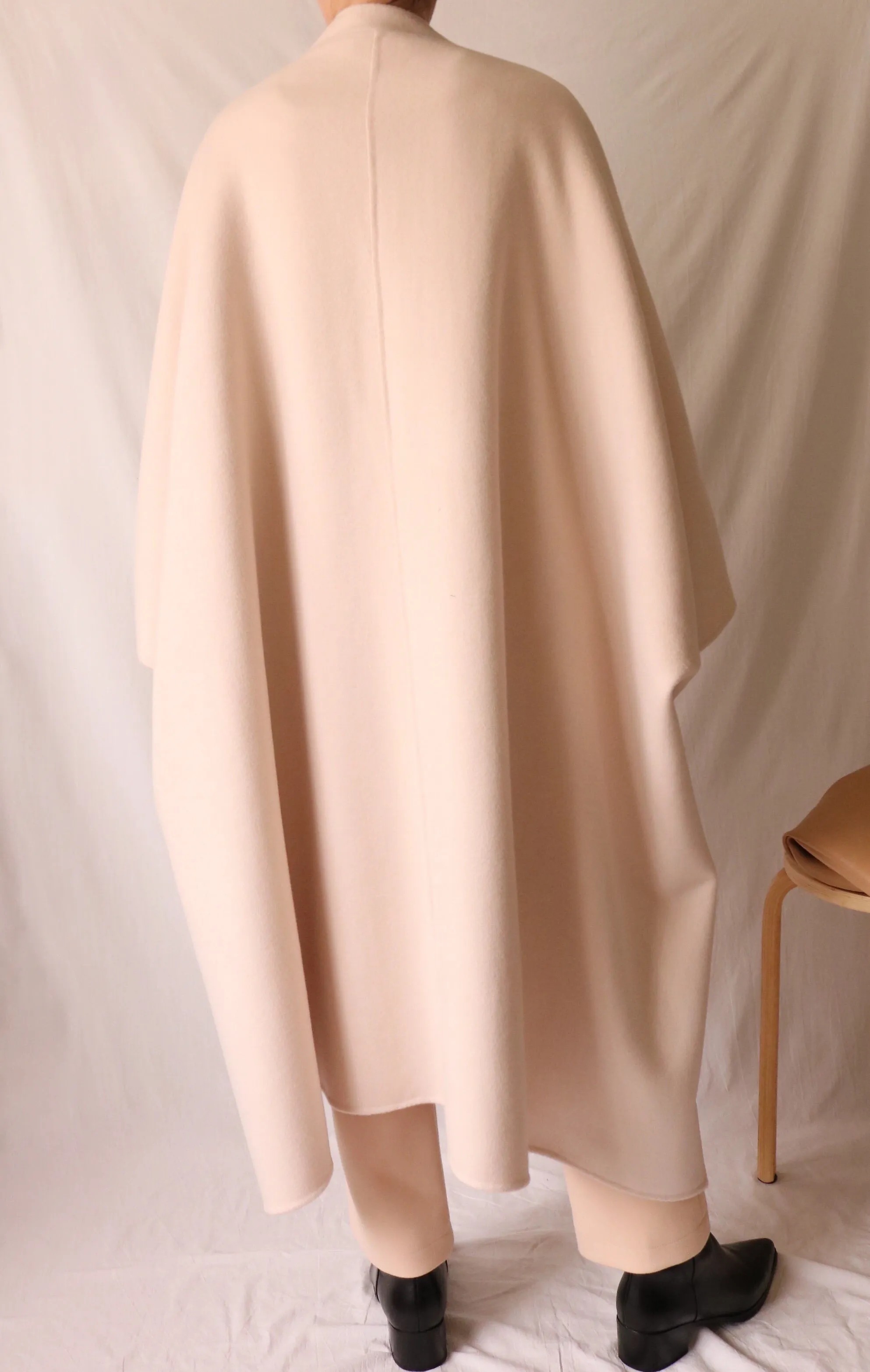 Privé poncho (cropped sleeves)
