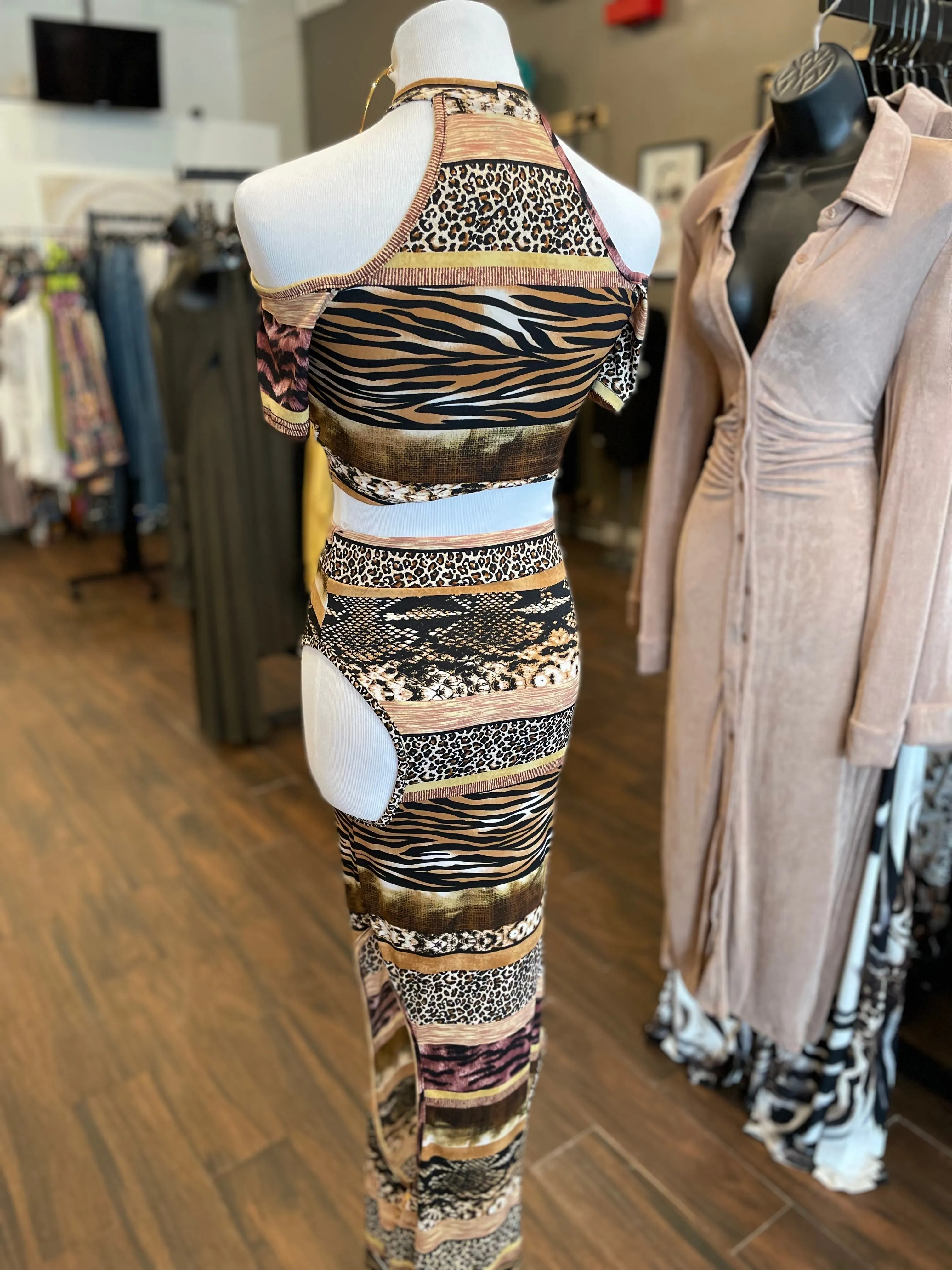 Short Sleeve Cut Out Crop Set FINAL SALE