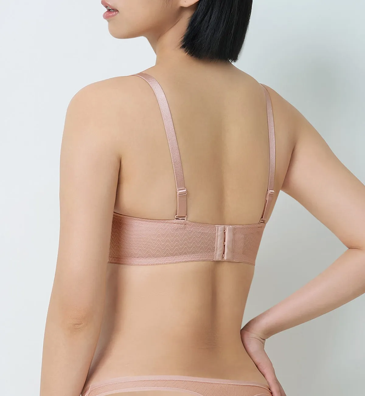 Simply Everyday Chic Non-Wired Detachable Push Up Bra