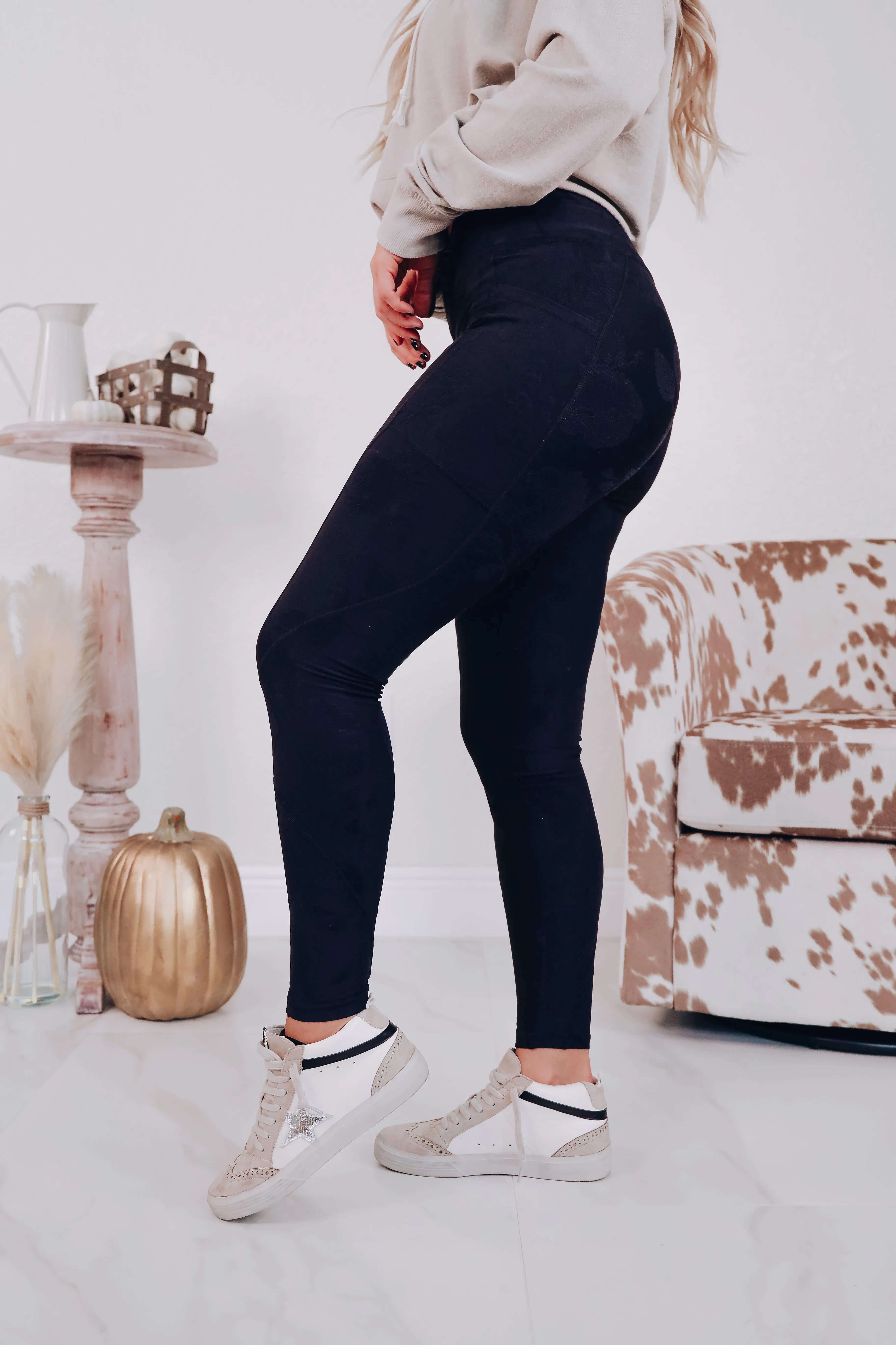 Takin' It Easy TACTEL Rose Textured Leggings - Black