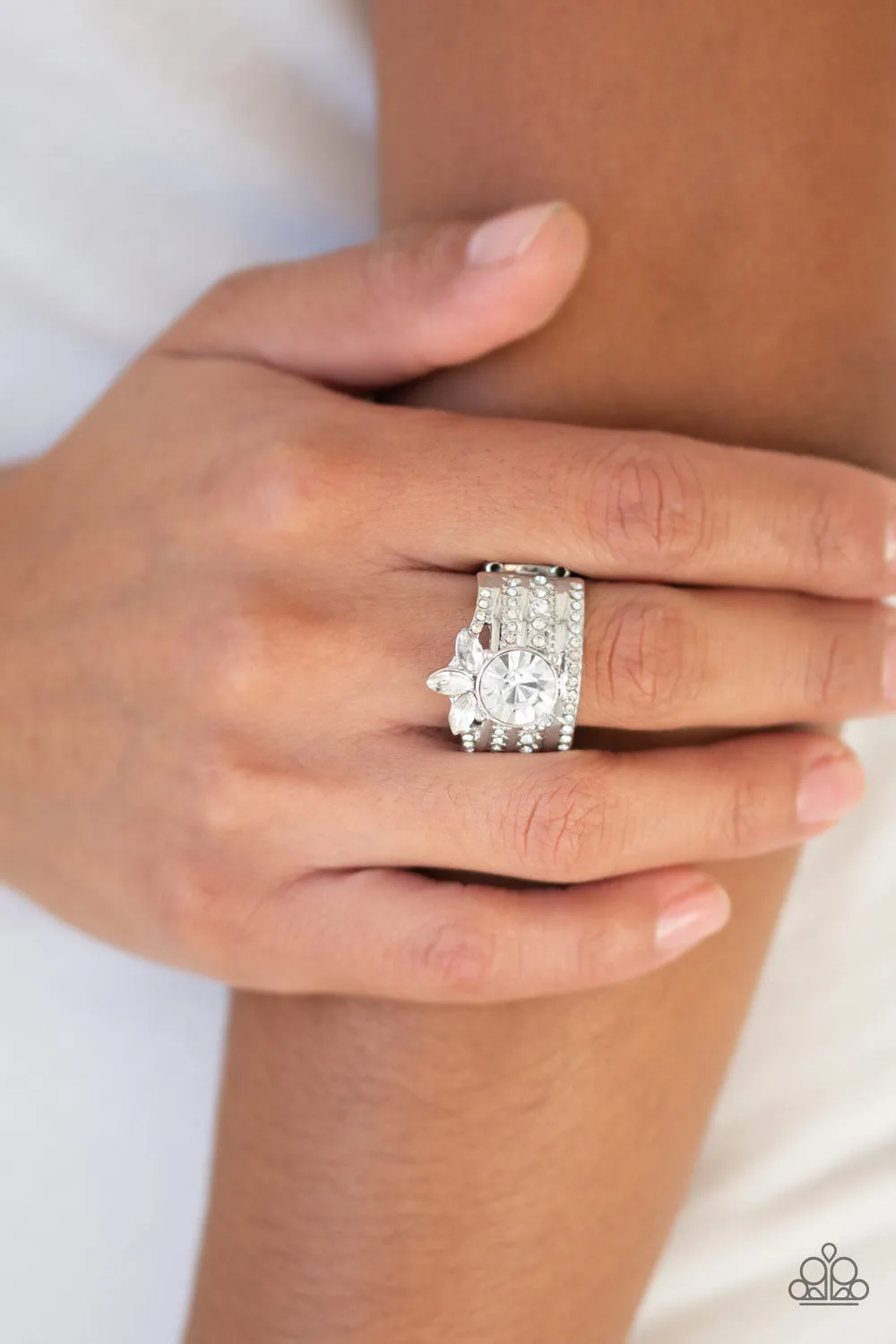 Top Dollar Bling - White - Paparazzi