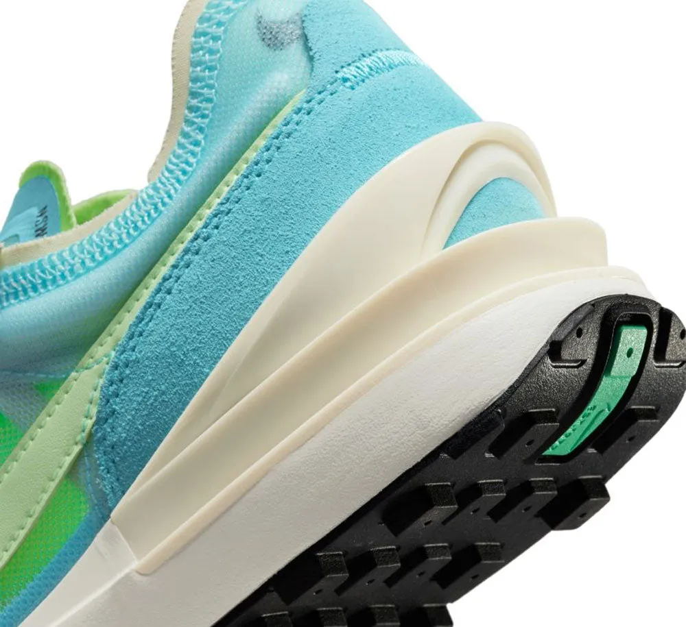 W NIKE WAFFLE ONE