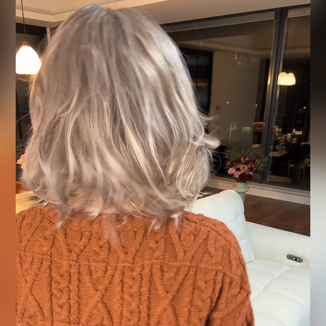 Wigyy Curl Daily Use Shoulder Length Elegant Wig with Bang